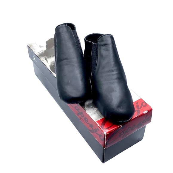 Capezio Childs Black Jazz Ankle Dance Boot Leather Shoes Split Sole New Sz 3.5 - Picture 2 of 9